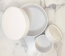 Load image into Gallery viewer, Large Gift Box (Round)