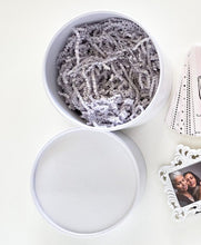 Load image into Gallery viewer, Mini Gift Box (Round)
