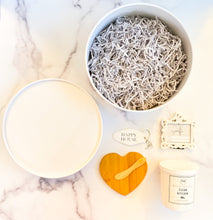 Load image into Gallery viewer, Large Gift Box (Round)